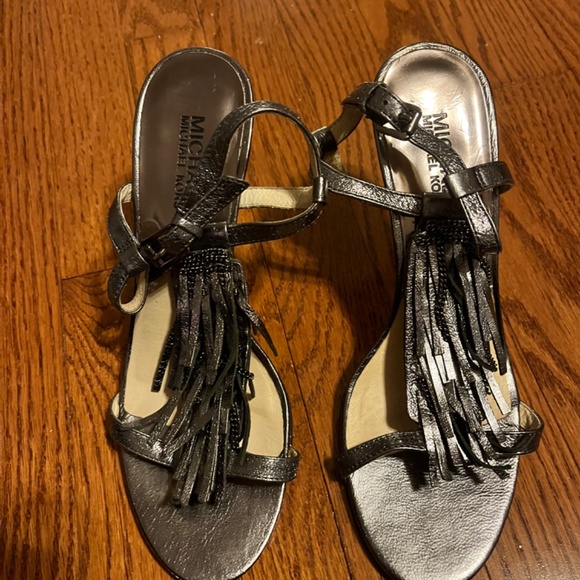 Michael Kors strappy heel - Picture 2 of 2